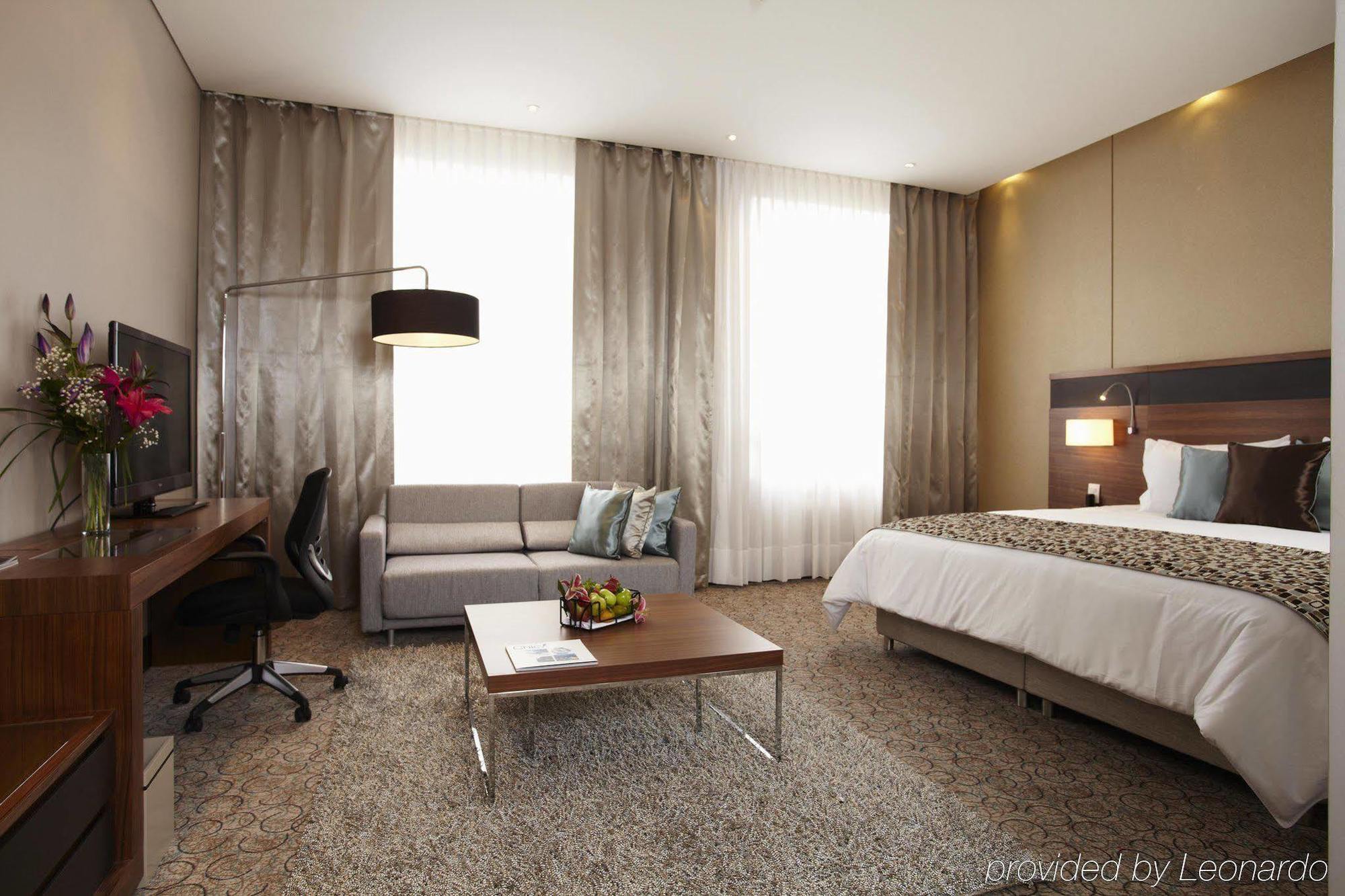 Cosmos 100 Executive Hotel Bogota Exterior photo